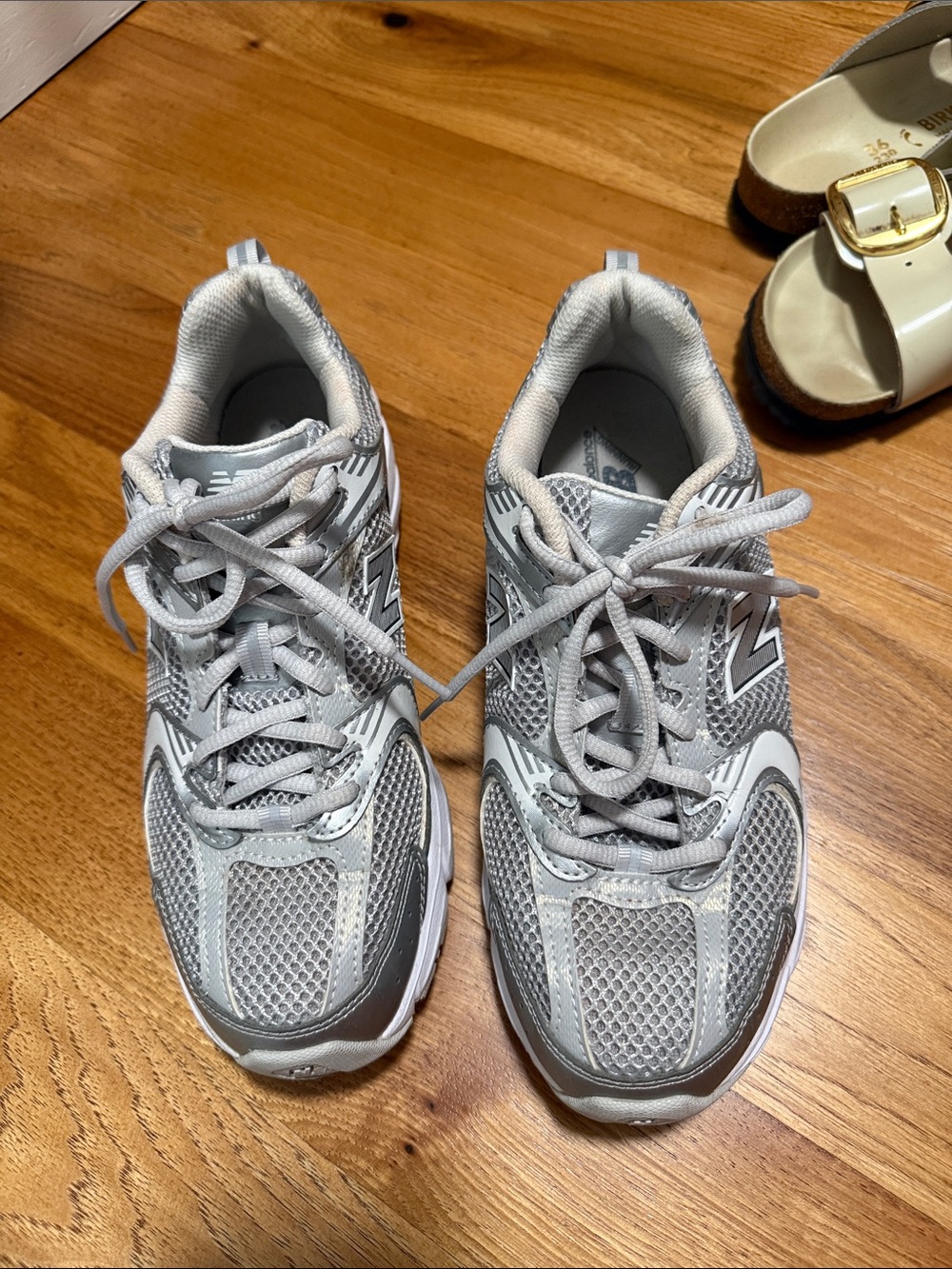 New Balance 530 Light Gray Mesh Athletic Sneakers